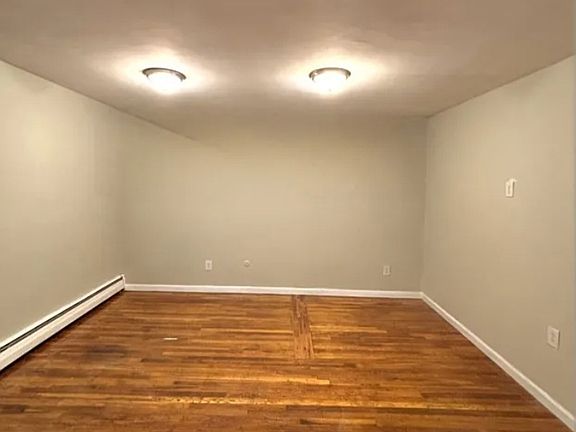 5th image of 112 Lincoln Ave #11