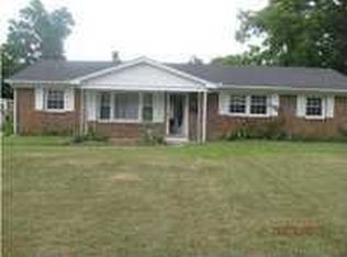 1377 Devonshire Dr, Montgomery, AL 36116