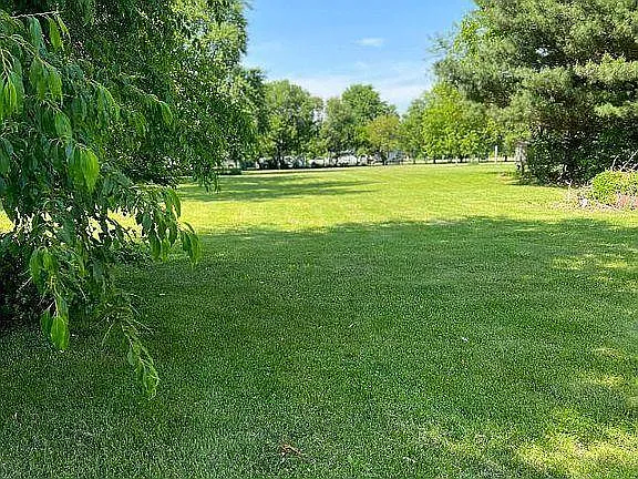 2829 E Sangamon Ave — Photo 8
