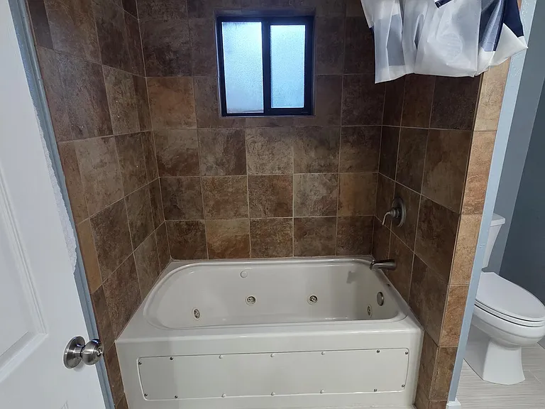 Bathroom #2 (upstairs)