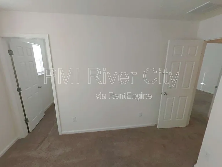 227 Boulder Ln — Photo 13