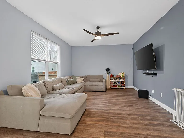 2700 Rodgers St — Photo 13