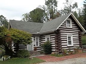 2nd image of 719 Illinois Ave