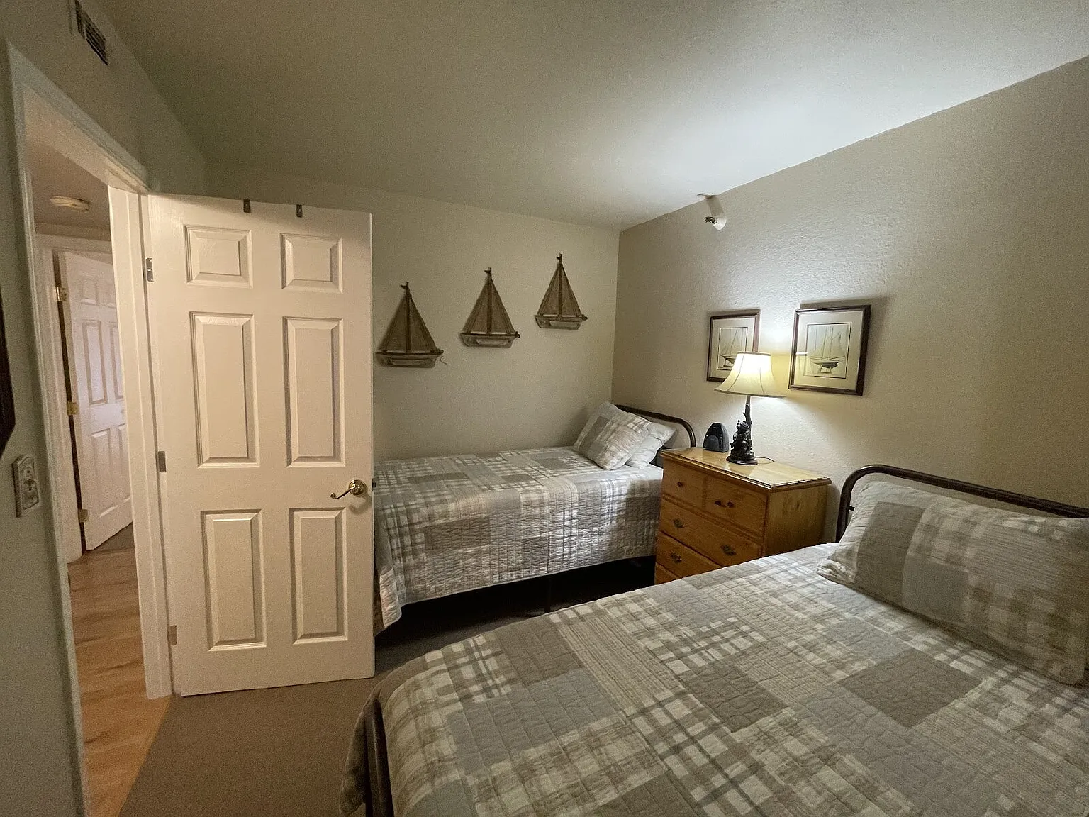 2 bed, 2.0 bath, 840 sqft, $2,000 — Photo 3