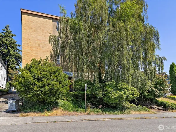 3209 Hoyt Avenue #302, Everett, WA 98201