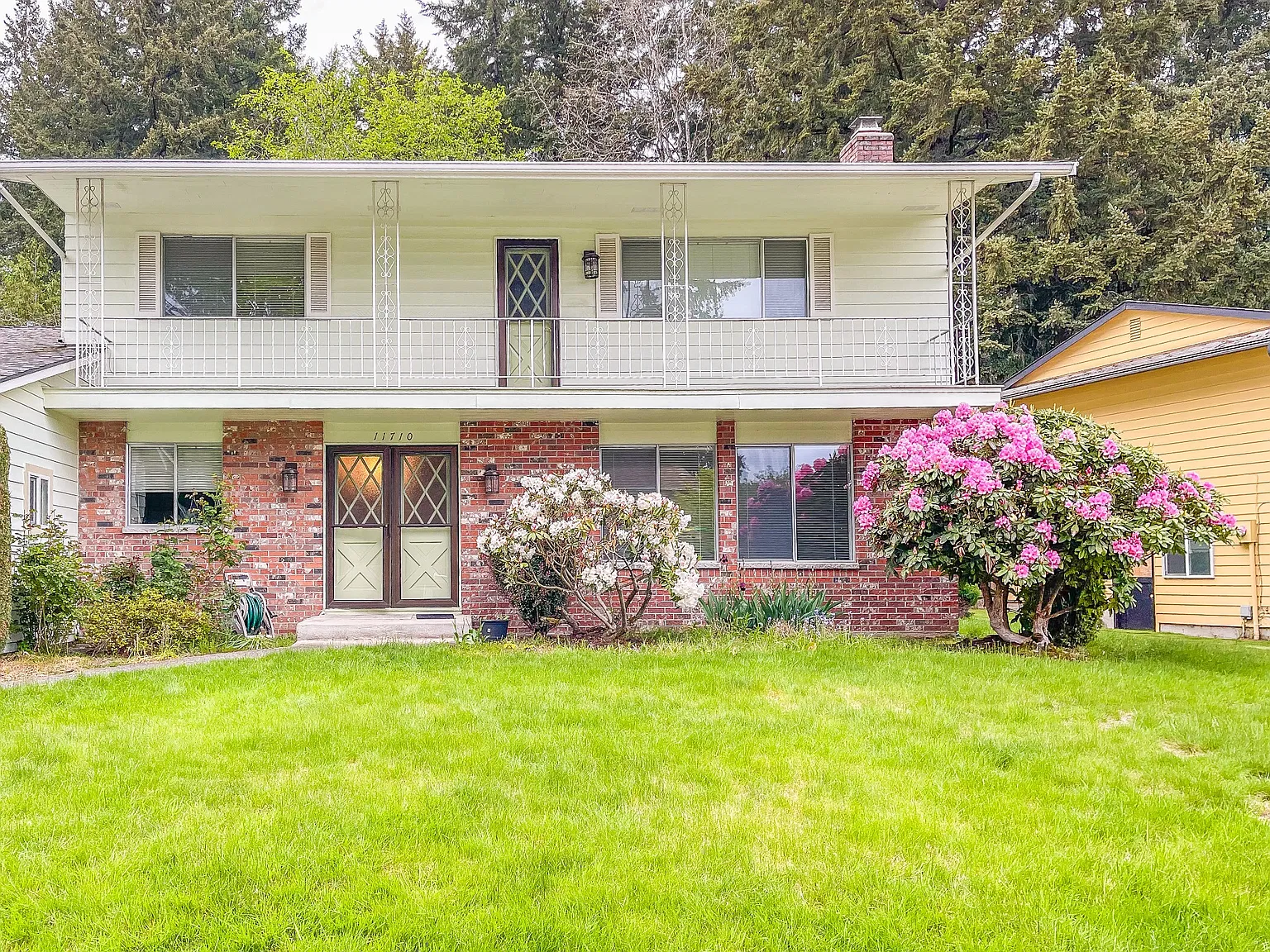 NE 155th St, Kirkland — Photo 1