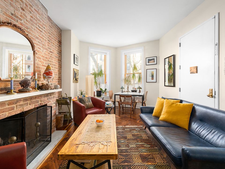1st image of 342 6th Ave APT 1