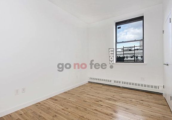 5th image of 235 W 116th St #5A