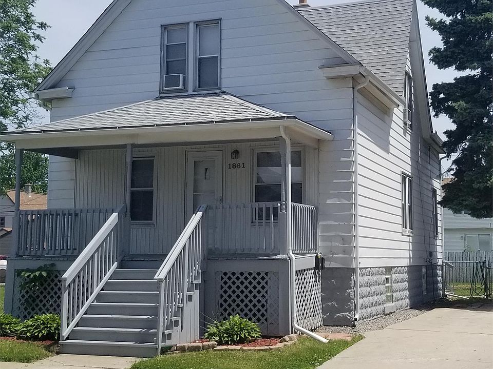 1st image of 1861 5th St #1