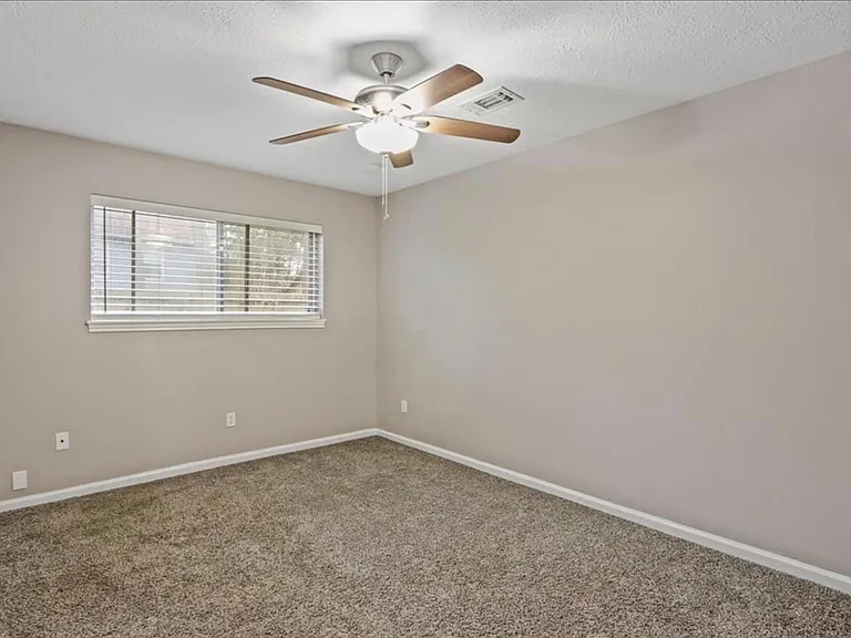 6903 White Tail Dr — Photo 10