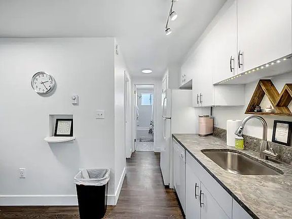5th image of 3470 S Marion St APT 302