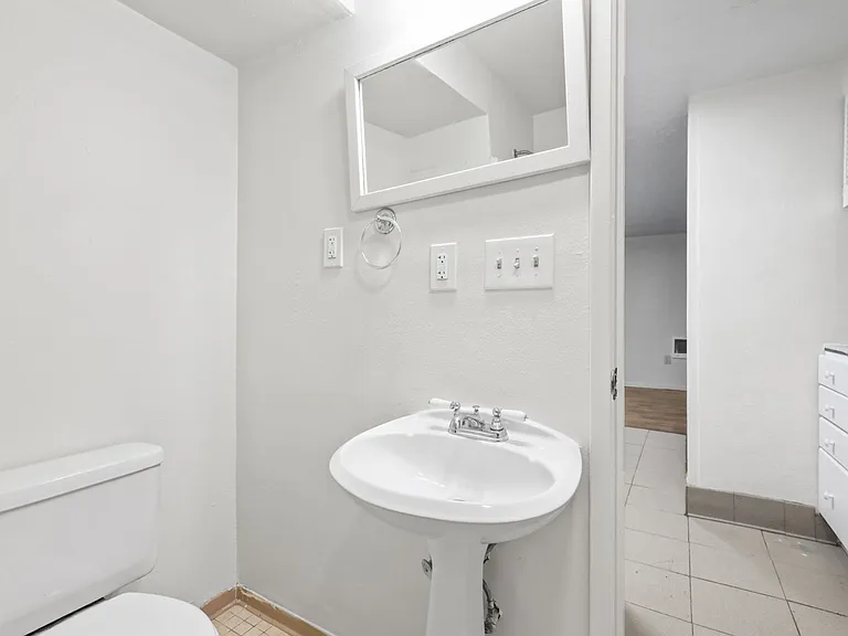 4320-4328 NE Maywood Pl — Photo 14