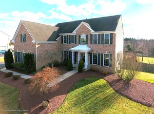 10 Jake Dr, Cream Ridge, NJ 08514