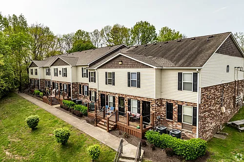 River Retreat Apartments Photo 1