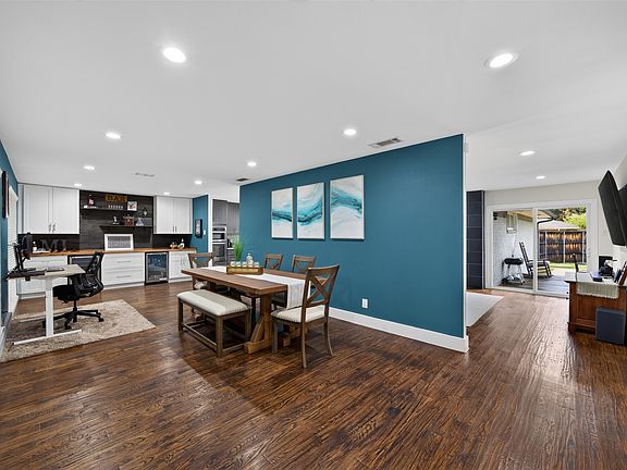 4th image of 2502 Rochdale St