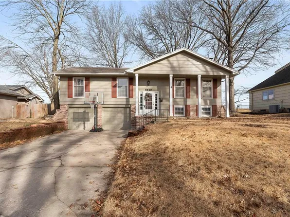 5440 NW 70th St, Kansas City, MO 64151