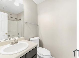 5910 Hampton Ct, Atlanta, GA 30349