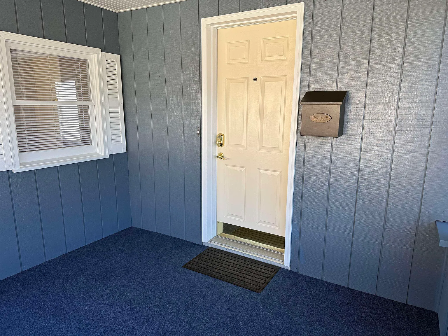 2 bed, 1.0 bath, 1300 sqft, $1,950 — Photo 3