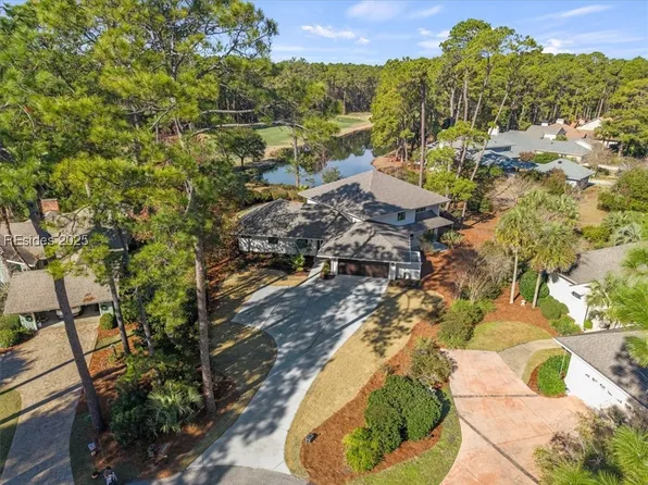 19 Sawtooth Ct, Hilton Head Island, SC 29926