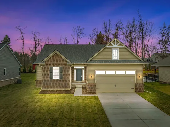 7958 Jordan Dr, Waterford, MI 48327