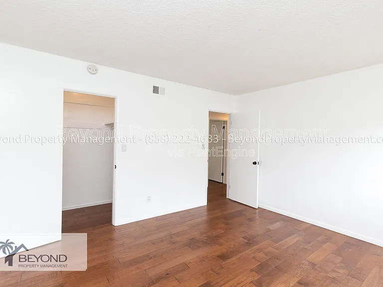 6536 Avenida Manana — Photo 19