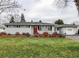 18 E Crest Dr, Rochester, NY 14606