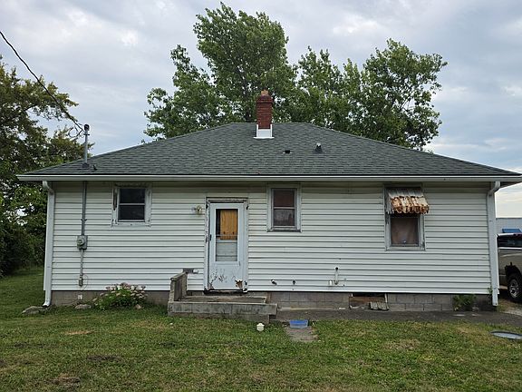 4th image of 2530 S Holt Rd