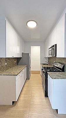1st image of 150 Greenway Ter APT 57W
