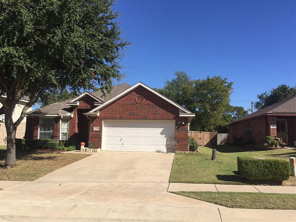 1st image of 2208 Collington Dr