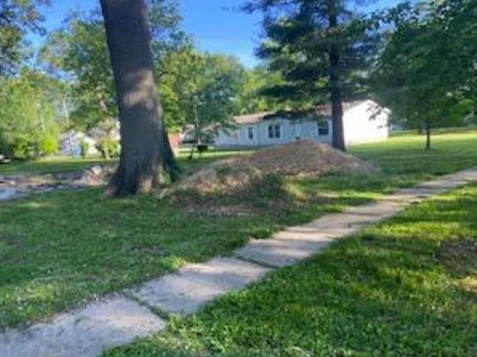 708 S Pine St, Centralia, IL 62801 Zillow