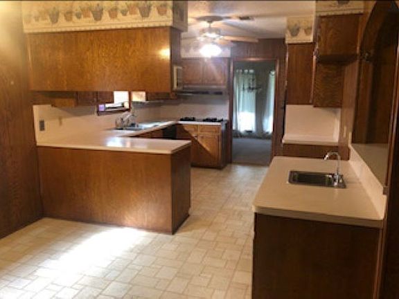 5th image of 668 Meadowgreen Dr