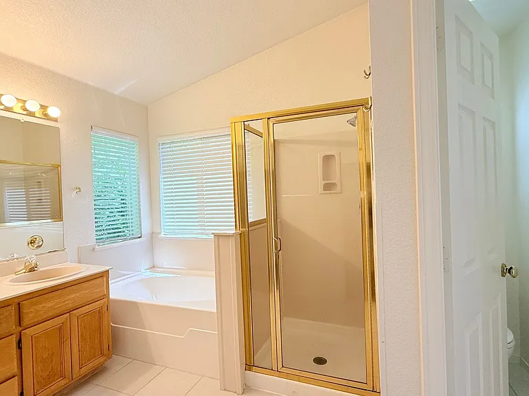 1023 Vista Pointe Cir — Photo 29