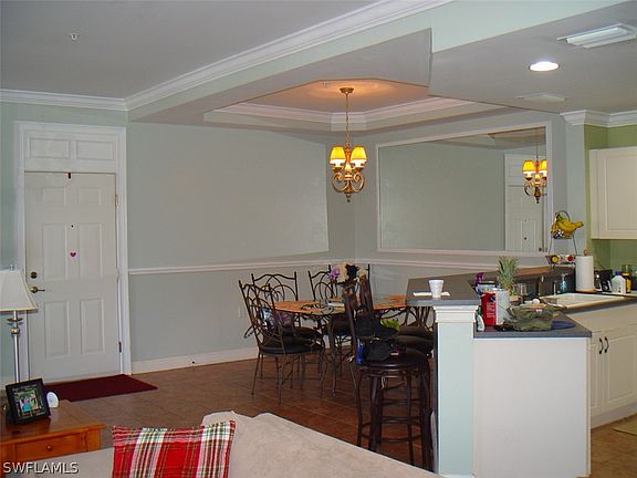 5th image of 1524 SW 50th St APT 102