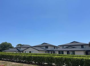 107 E Tiffany Dr APT 4, Mangonia Park, FL 33407