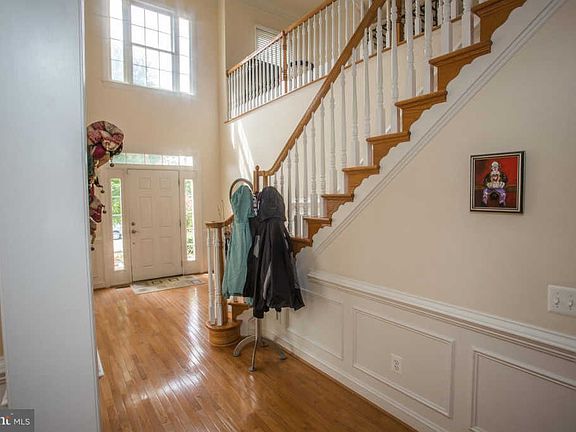 4th image of 6026 Ashby Heights Cir