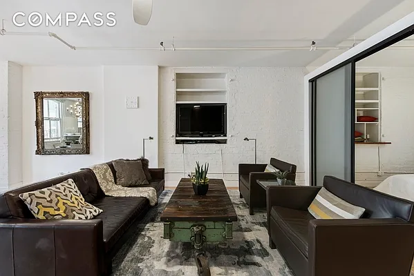 Rented by Compass | media 26