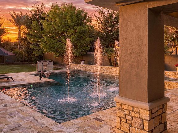 5th image of 2103 E CRESCENT Way