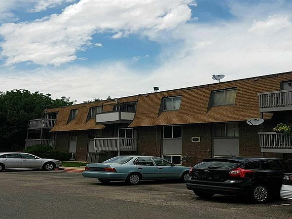 2nd image of 309 E Highline Cir APT 305