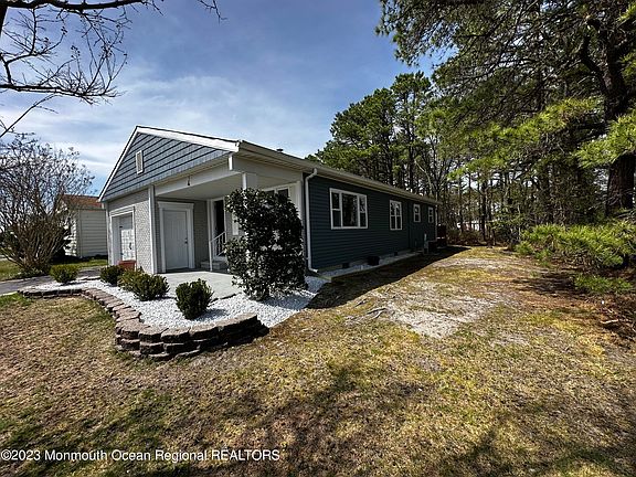 3rd image of 4 Portsmouth Drive