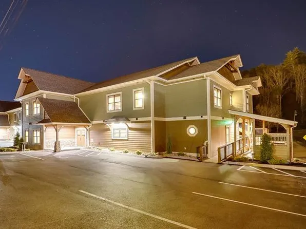 3223 Mayes Loop Rd, Sevierville, TN 37863