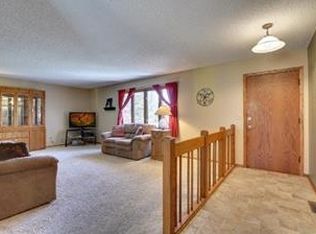 12010 44th Ave N, Plymouth, MN 55442