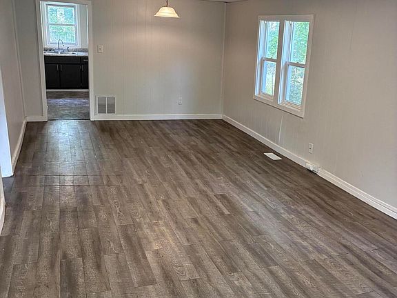 3rd image of 3319 Waalkes St