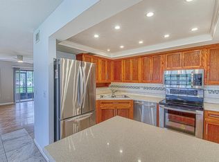 950 S Kanner Hwy APT 303, Stuart, FL 34994