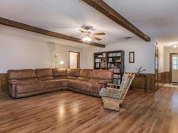 4th image of 11 Ferrin Park Dr