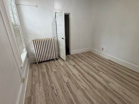 2nd image of 314 E Walnut St APT 1