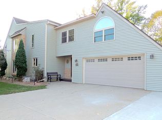 330 29th St S, La Crosse, WI 54601