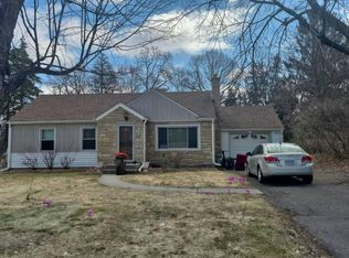 1884 Furness St, Saint Paul, MN 55109