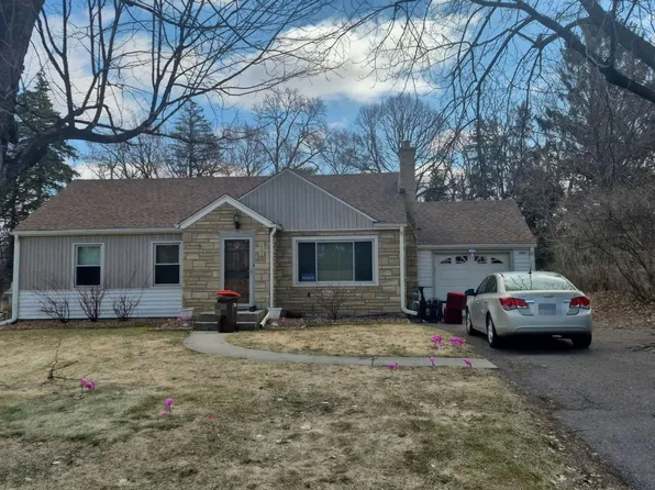 1884 Furness St, Saint Paul, MN 55109