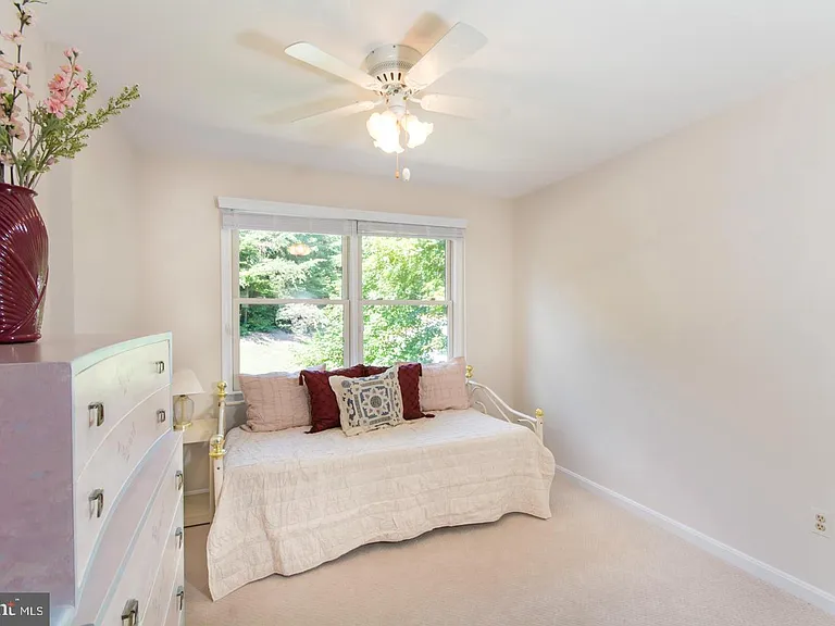 8035 Galla Knoll Cir — Photo 13