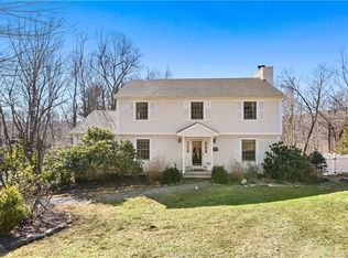 40 Indian Hill Rd, Patterson, NY 10509